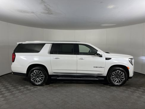 Used 2024 GMC Yukon XL Denali w/ Max Trailering Package image 5