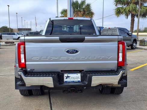 Certified 2024 Ford F350 XLT image 5