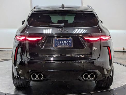 Used 2022 Jaguar F-PACE SVR image 8