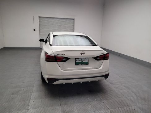 Used 2023 Nissan Altima 2.5 SV FWD image 6