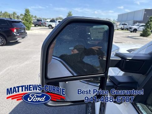 New 2026 Ford F250 Platinum w/ Platinum Plus Package AWD/4WD image 8