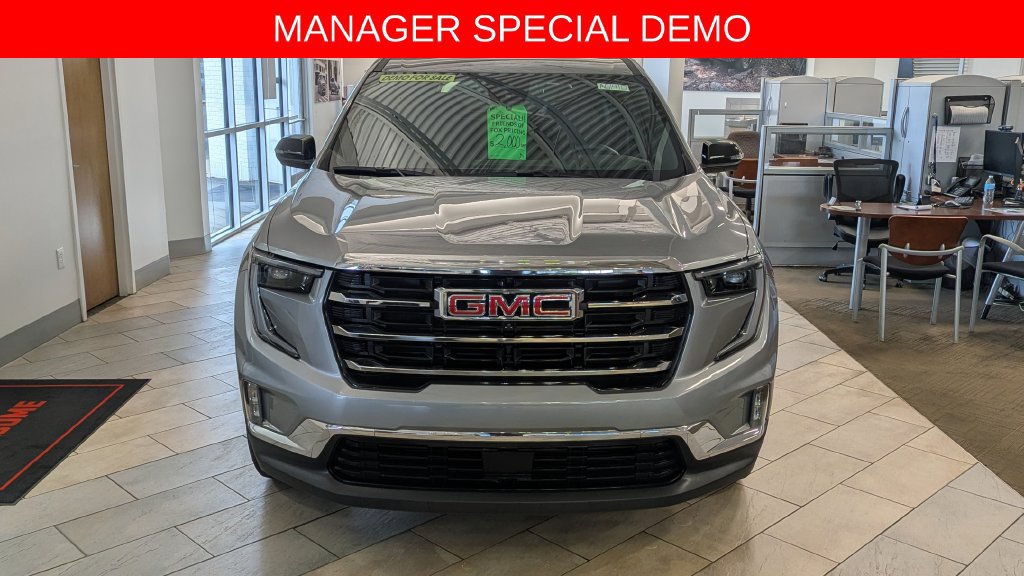 Used 2026 GMC Acadia Elevation w/ Elevation Premium Package AWD/4WD image 4