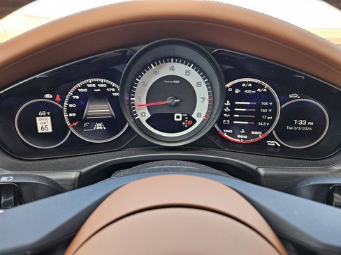 Certified 2023 Porsche Panamera 4 Platinum Edition image 16