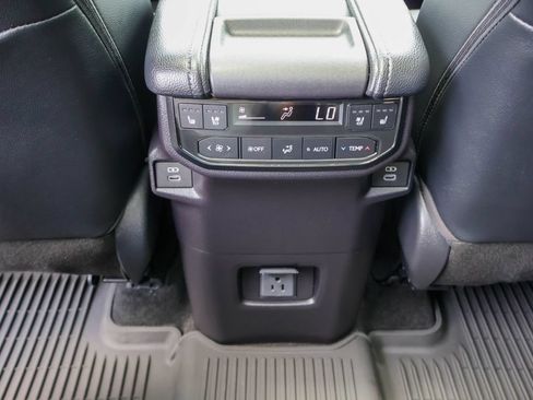 Used 2026 Toyota Grand Highlander AWD image 22