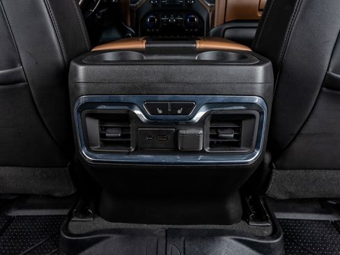 Used 2021 Chevrolet Silverado 2500 High Country image 32