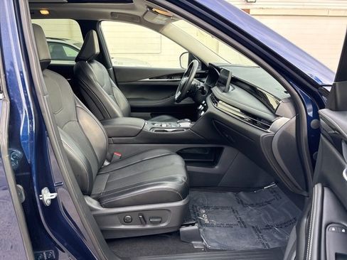 Used 2023 INFINITI QX60 Pure image 11