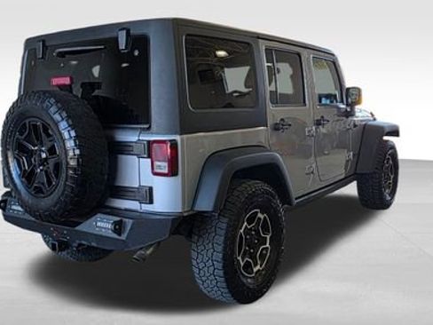 Used 2016 Jeep Wrangler Unlimited Willys image 7