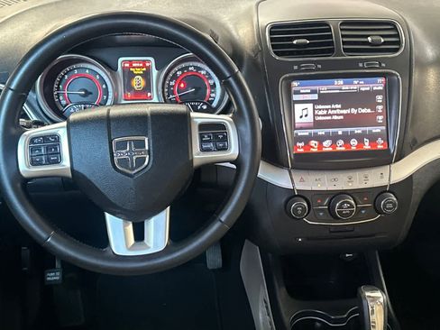 Used 2015 Dodge Journey SXT w/ Flexible Seating Group image 15