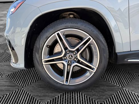 Certified 2024 Mercedes-Benz GLS 450 4MATIC image 9