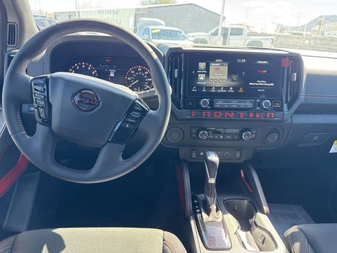 Used 2025 Nissan Frontier Pro-X w/ Pro Convenience Package image 16