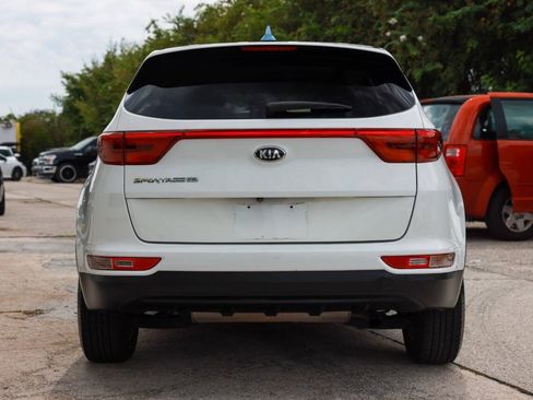 Used 2018 Kia Sportage LX FWD image 4