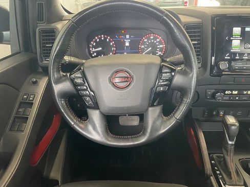 Used 2022 Nissan Frontier Pro-X RWD image 13