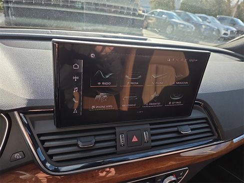 Certified 2023 Audi Q5 2.0T Premium Plus w/ Premium Plus Package image 19