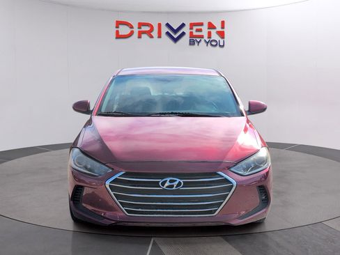 Used 2017 Hyundai Elantra SE image 8