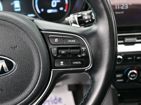Used 2020 Kia Niro EX Premium image 20