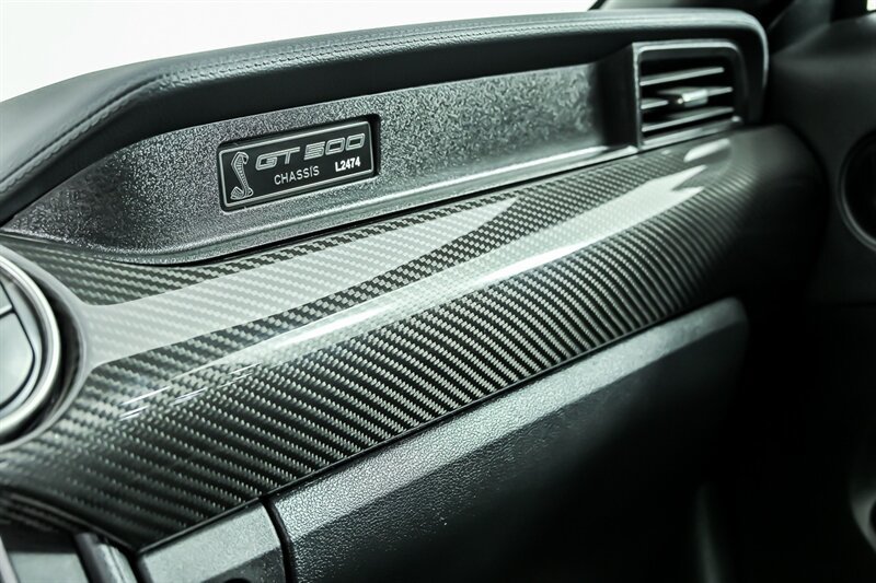 Used 2020 Ford Mustang Shelby GT500 w/ Carbon Fiber Track Pack RWD image 26