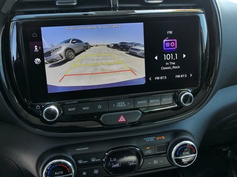 Used 2023 Kia Soul GT-Line FWD image 17