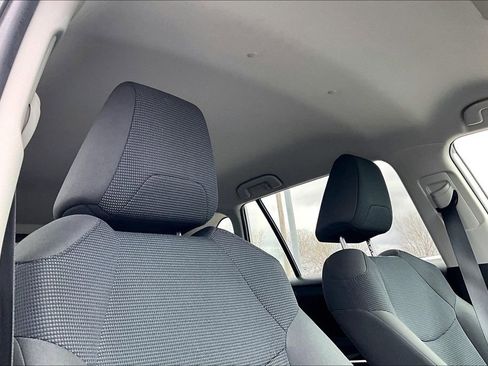 Used 2025 Toyota RAV4 LE AWD/4WD image 22