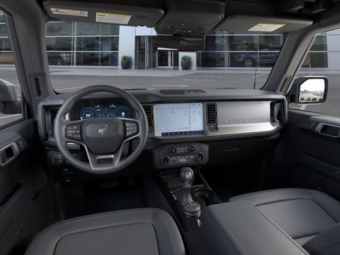 New 2026 Ford Bronco Outer Banks AWD/4WD image 9