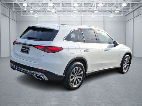 Certified 2025 Mercedes-Benz GLC 300 4MATIC image 6