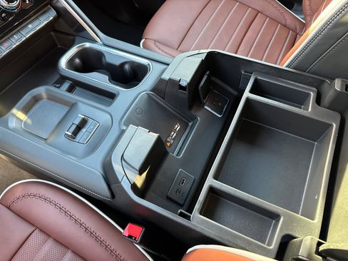 New 2026 GMC Sierra 3500 Denali Ultimate w/ LPO, Black Badging Package image 31