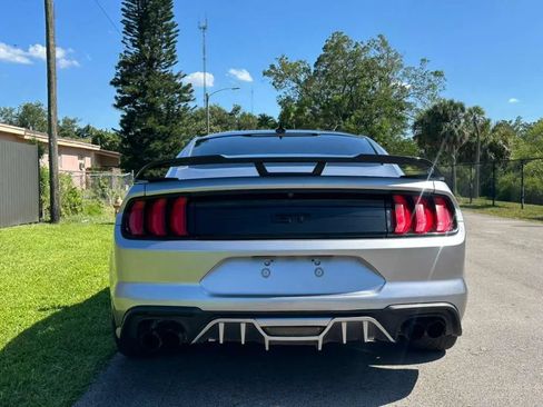 Used 2020 Ford Mustang GT w/ Black Accent Package RWD image 4