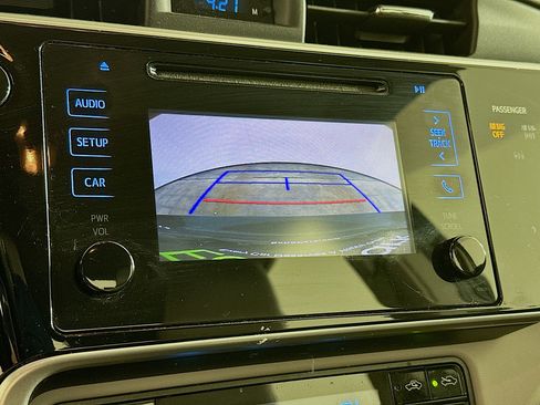 Used 2017 Toyota Corolla LE w/ Carpet Mat Package (TMS) FWD image 22