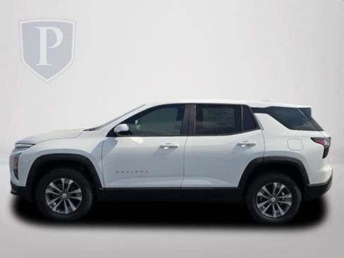 New 2027 Chevrolet Equinox LT FWD image 10