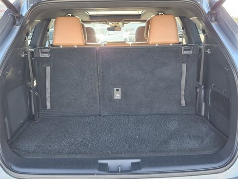 Used 2021 Toyota Highlander Platinum image 14