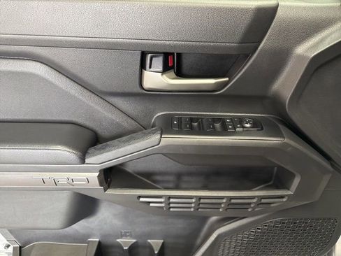 Used 2024 Toyota Tacoma TRD Off-Road image 22