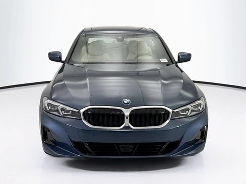 New 2026 BMW 330i Sedan w/ Premium Package RWD image 2