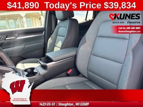 New 2026 GMC Terrain AT4 AWD/4WD image 13
