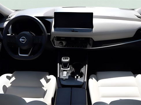 Used 2024 Nissan Rogue SL image 9