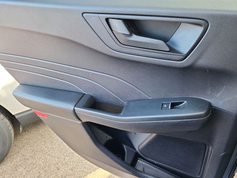 Used 2022 Ford Escape SE w/ Convenience Package image 12