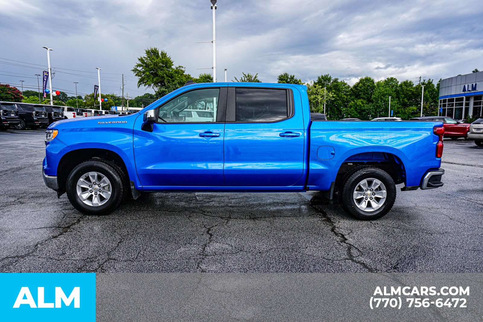 Used 2025 Chevrolet Silverado 1500 LT RWD image 9