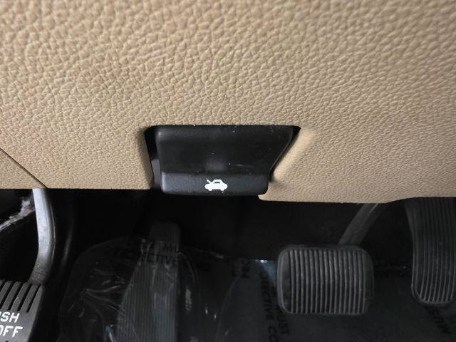 Used 2017 Ford Explorer FWD image 16