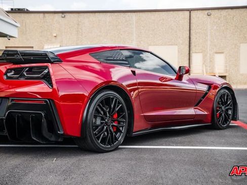 Used 2014 Chevrolet Corvette Stingray Coupe w/ 2LT Preferred Equipment Group image 50