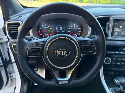 Used 2019 Kia Sportage EX w/ EX Sport Appearance Package AWD/4WD image 16