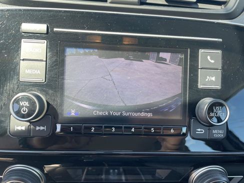 Used 2018 Honda CR-V LX image 23