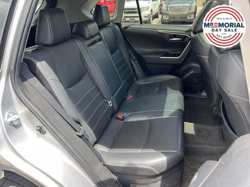 Used 2020 Toyota RAV4 Limited AWD/4WD image 20