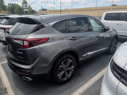 Used 2022 Acura RDX AWD w/ Advance Package image 4