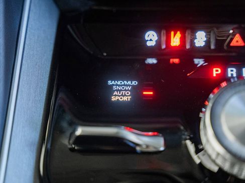 New 2026 Jeep Grand Wagoneer 4WD image 30