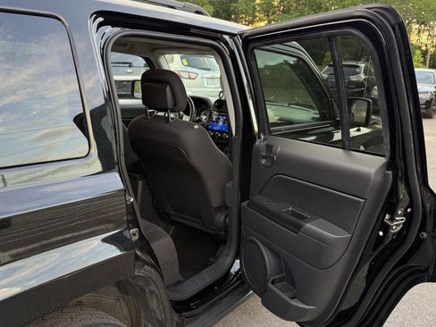 Used 2016 Jeep Patriot Sport w/ Power Value Group image 13