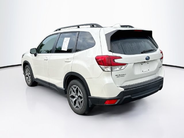 Certified 2023 Subaru Forester Premium AWD/4WD image 7