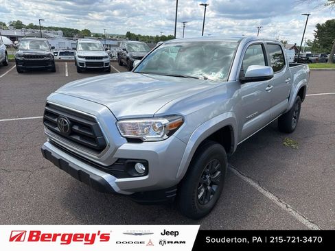 Used 2023 Toyota Tacoma SR5 RWD image 1