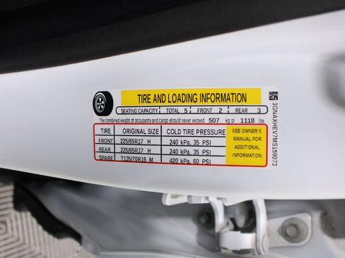 Used 2021 Chevrolet Equinox LS FWD image 37