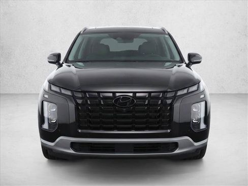 Used 2025 Hyundai Palisade SEL FWD image 2