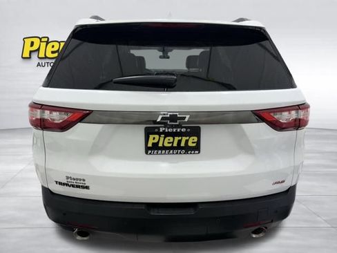 Used 2021 Chevrolet Traverse RS image 3