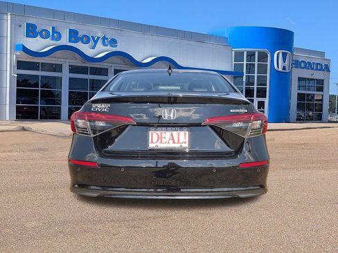 Used 2024 Honda Civic Touring image 6
