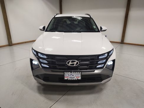 Used 2025 Hyundai Tucson SEL image 3